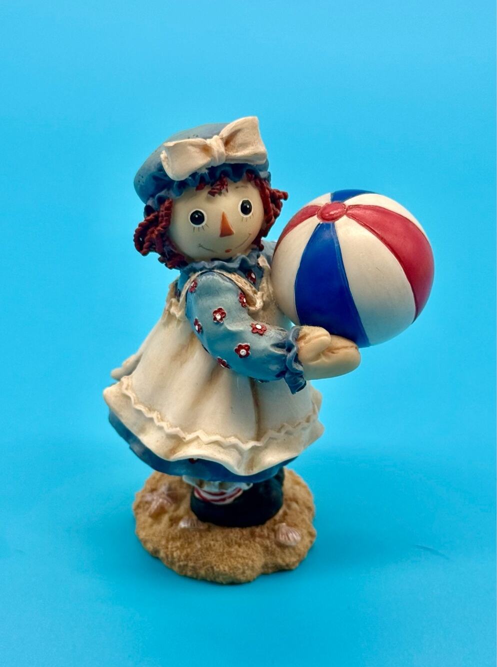 Enesco Raggedy Ann Beach Ball Figurine 677779 Catch A Little Summer Fun